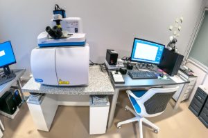 Sistema Horiba Xplora Plus para espectrometría Raman.